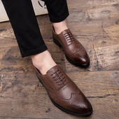 Elegáns, fűzős férfi cipő