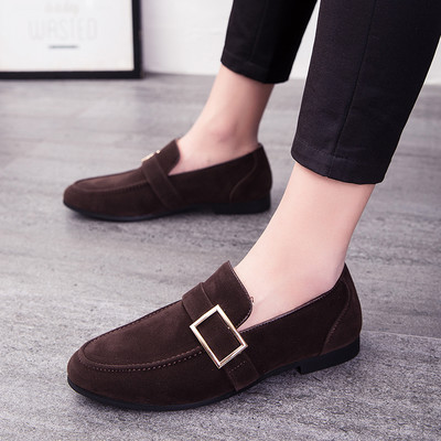 Moodsad pandlaga seemisnahast kingad, mis sobivad igaks juhuks