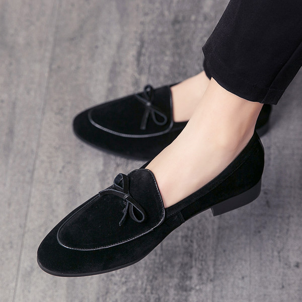 Moodsad pandlaga seemisnahast kingad, mis sobivad igaks juhuks