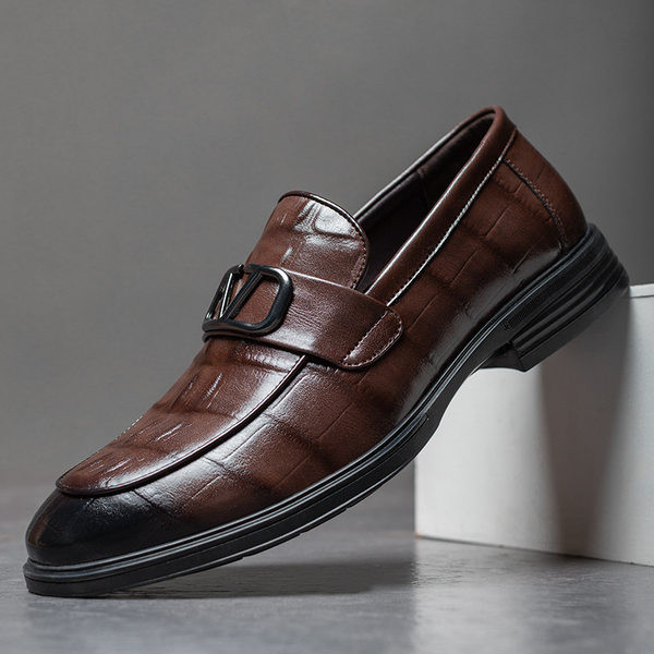 Ανδρικά έκο δερμάτινα παπούτσια με μεταλλική διακόσμηση