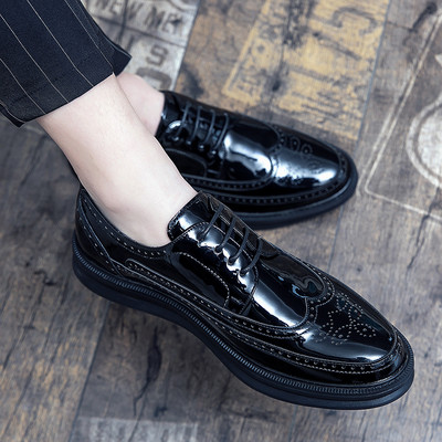 Formaalsed paeltega hingavad meeste kingad