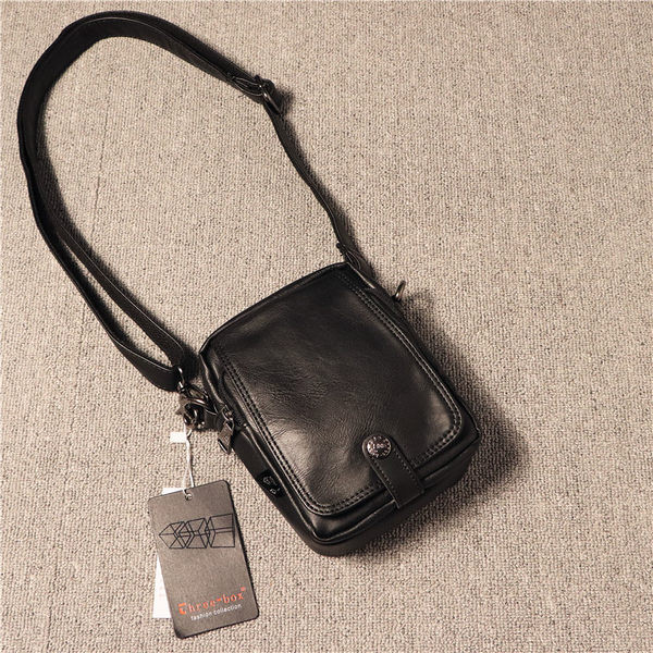 Öko-nahast lukuga ja metallist kinnitusega vabaaja meeste kott