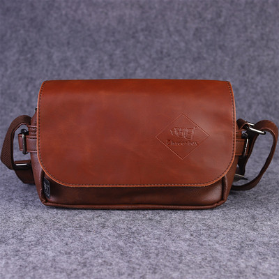 Meeste kunstnahast metallkinnituse ja sisemise lukuga õlakott