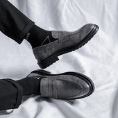 Uus ökonahast kingade mudel kolmes värvitoonis