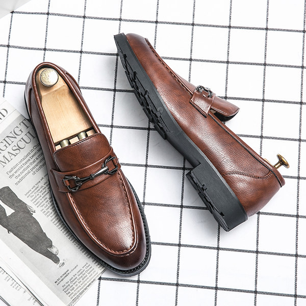 Metallielemendiga ökonahast pidulikud meeste kingad