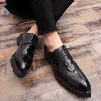 Нов модел мъжки заострени обувки с груба подметка и връзки 