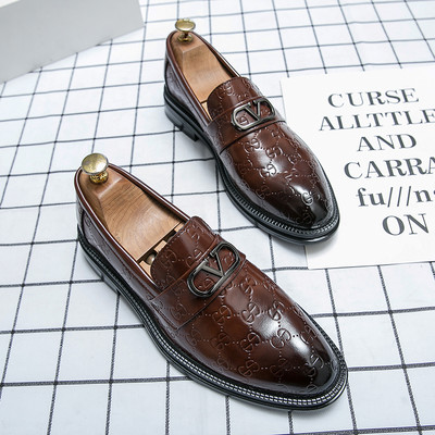 Meeste ökonahast jalatsid metallelemendiga