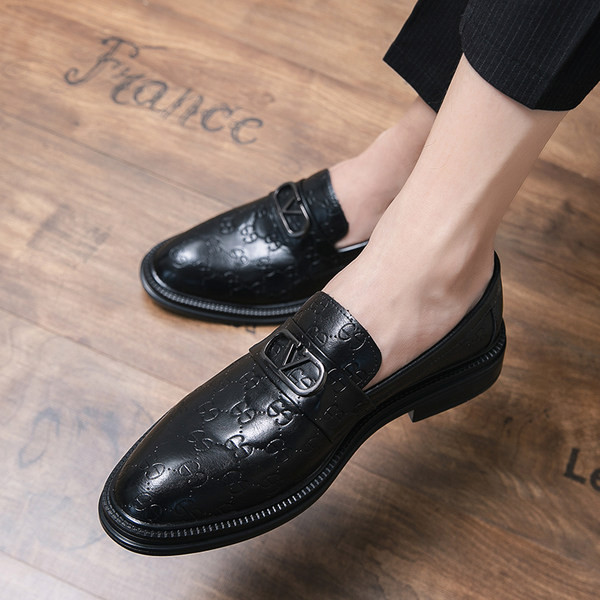 Meeste ökonahast jalatsid metallelemendiga