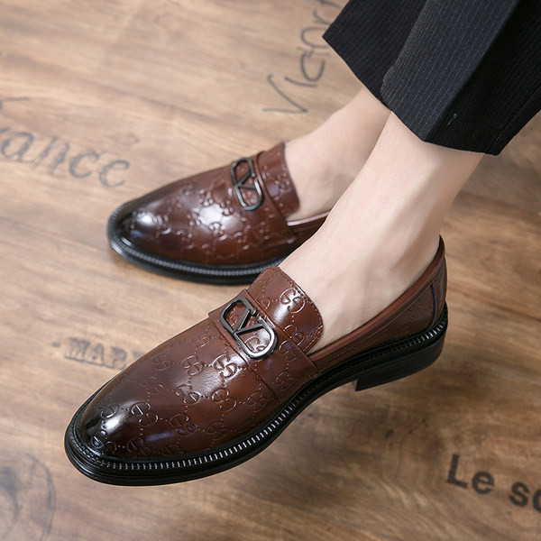 Meeste ökonahast jalatsid metallelemendiga