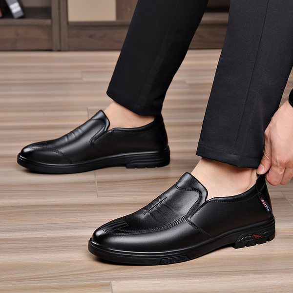 Mūsdienīgi apavi no eko ādas ar plakanu zoli