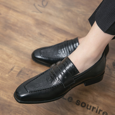 Νέο μοντέλο ανδρικά παπούτσια  από οικολογικό δέρμα με αγκράφα - ρετρό στυλ