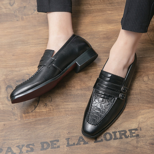 Νέο μοντέλο ανδρικά παπούτσια  από οικολογικό δέρμα με αγκράφα - ρετρό στυλ