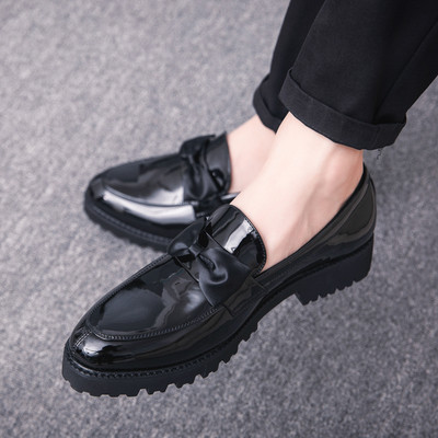 Lakknahast paelaga meeste kingad