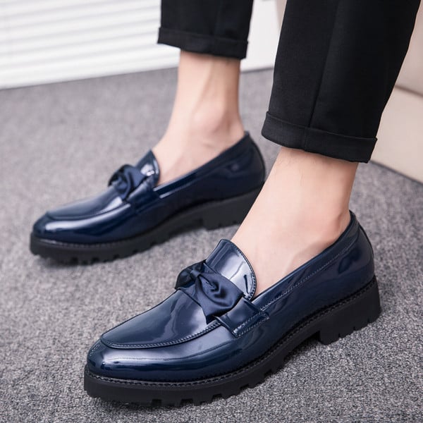 Lakknahast paelaga meeste kingad