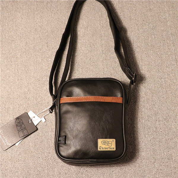 Eko bőrből készült modern férfi táska hosszú füllel