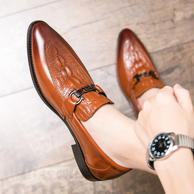 Öko bőrből készült férfi cipők új modellje - több modell