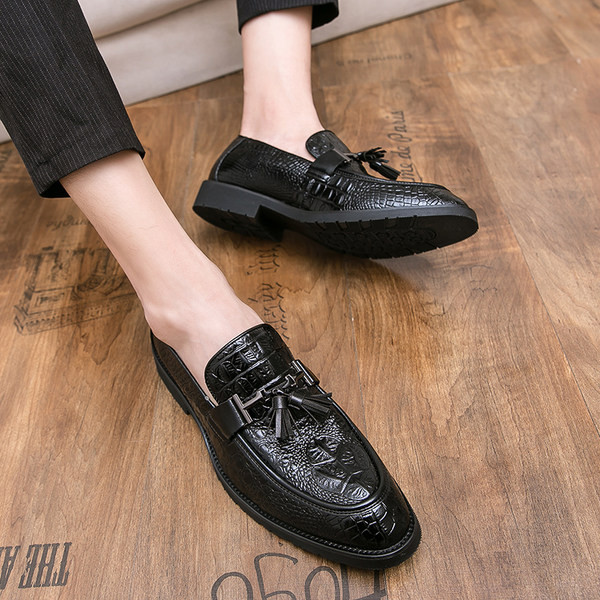 Uus mudel nahast meeste tutidega musta ja pruuni värvi