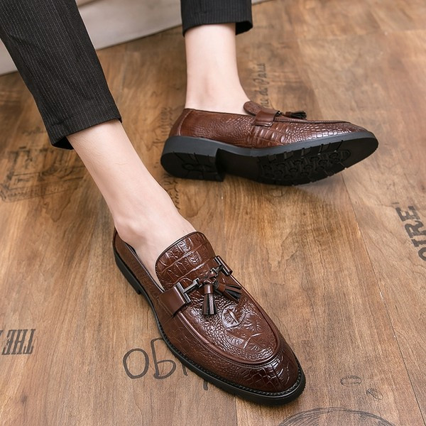 Uus mudel nahast meeste tutidega musta ja pruuni värvi