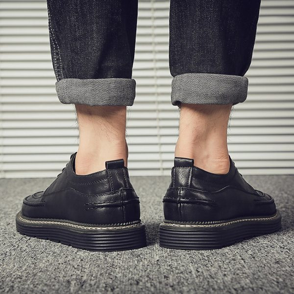 Μοντέρνα έκο δερμάτινα παπούτσια με κορδόνια