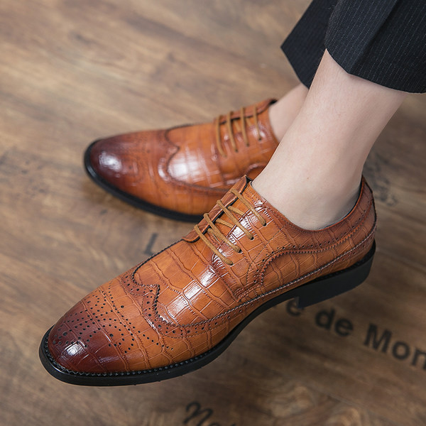 Öko-nahast moodsad meeste teravatipulised kingad pruuni ja musta värviga