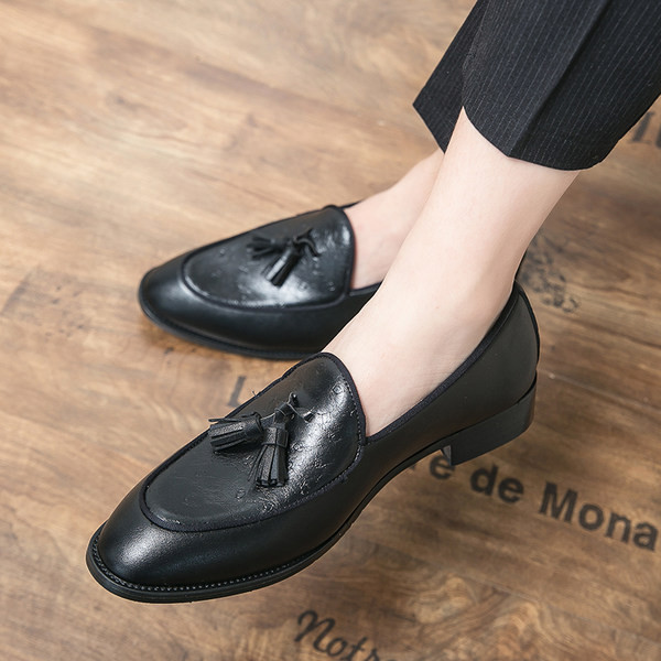 Mūsdienīgi formāli vīriešu apavi no mākslīgās ādas