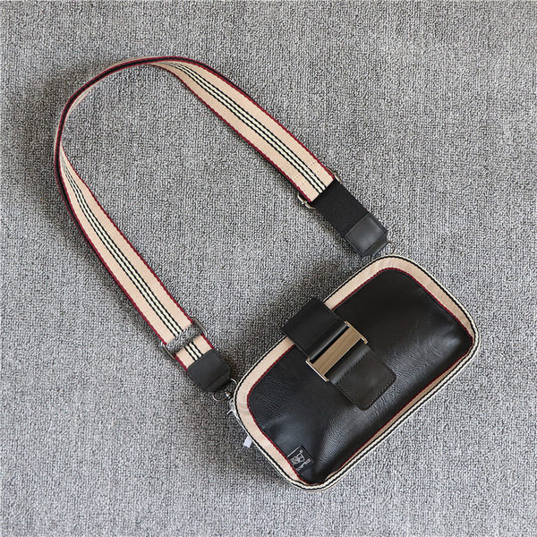 Meeste minikandiline metallist elemendiga kott