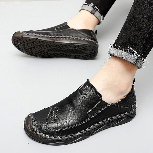 Praegused lameda tallaga nahast kingad