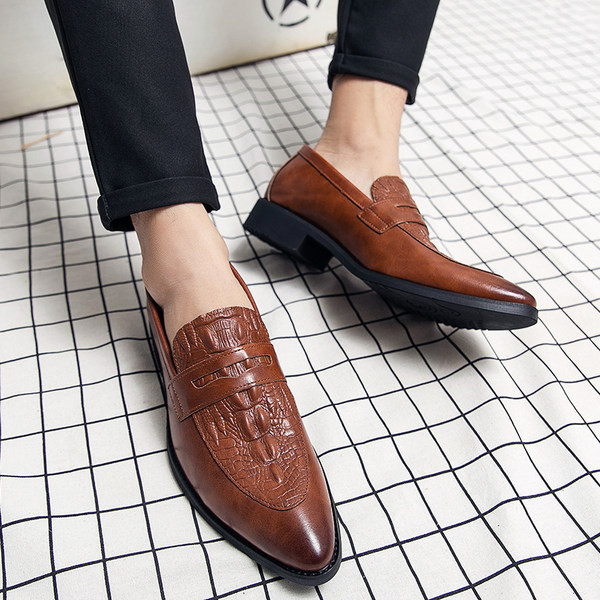 Ametlikud nahast meeste mustad ja pruunid kingad