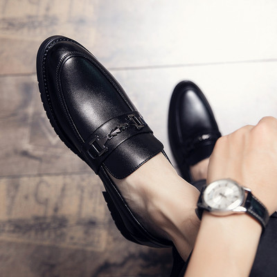 Metallelemendiga pidulikud meeste kingad