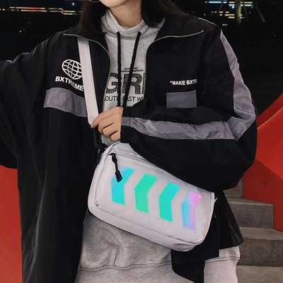 Väike tekstiilist õlakott meestele