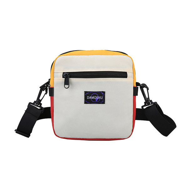 Τετράγωνη μικρή υφασμάτινη τσάντα για άντρες