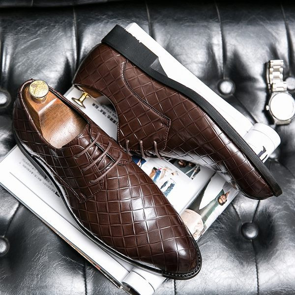 Öko-nahast pidulikud meeste kingad pruuni ja musta värvi paeltega