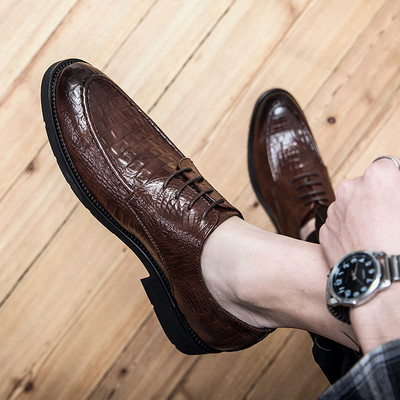 Formális férfi bőrcipő fűzővel