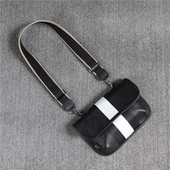 Pika sanga ja metallist kinnitusega nahast meeste sportkott