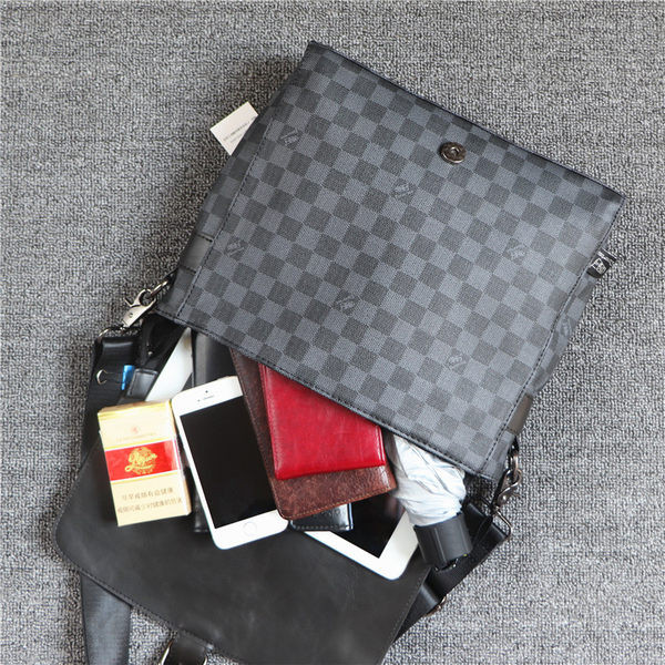 Meeste ökonahast metallist pandlaga kott