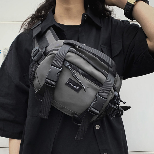 Tekstiilist kott luku ja plastkinnitustega