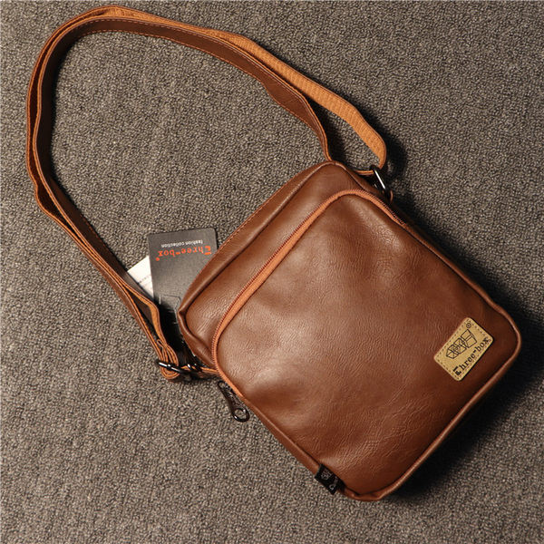 Jauna modeļa vīriešu soma no eko ādas pār plecu