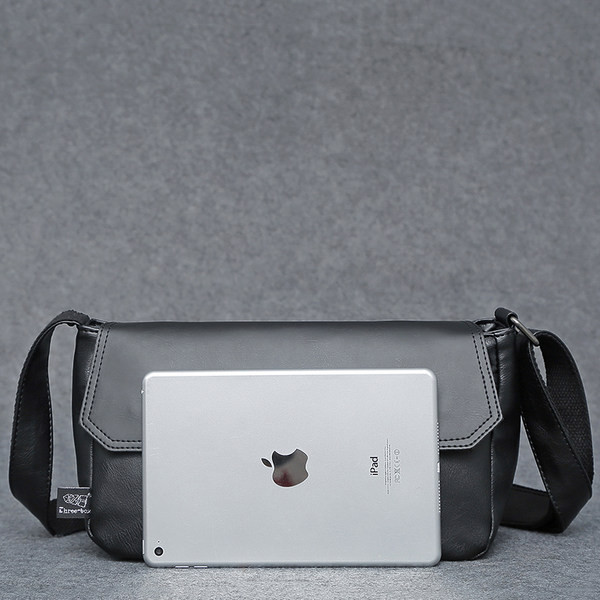 Ανδρική έκο δερμάτινη τσάντα με μακρά ρυθμιζόμενη λαβή