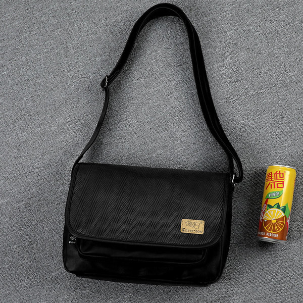 Vīriešu ikdienas soma ar emblēmu un eko ādu