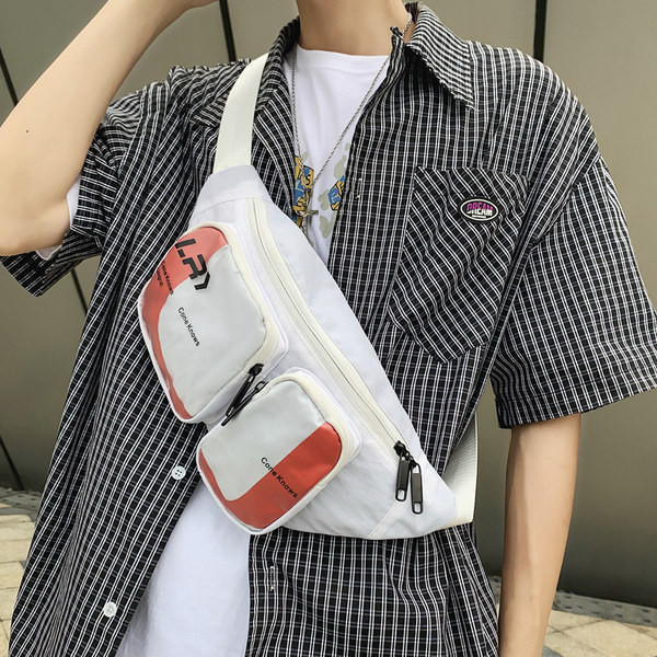 Ikdienas plecu soma ar kabatām un rāvējslēdzējiem