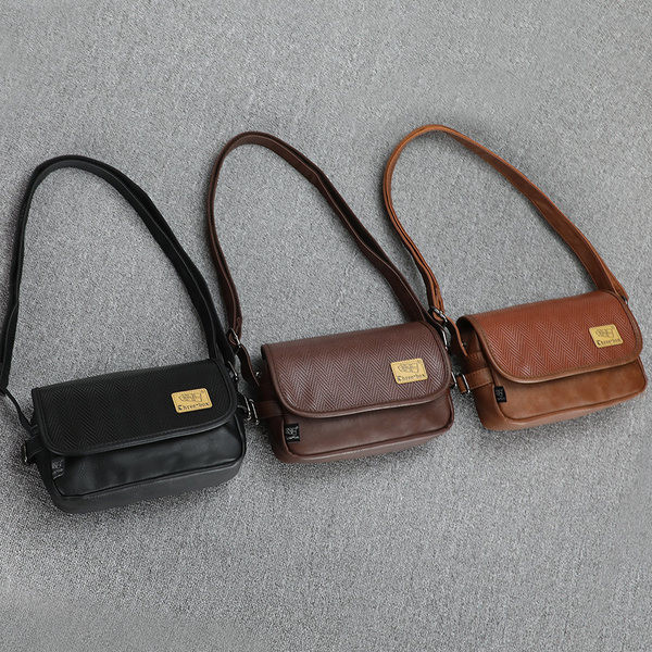 Vīriešu ikdienas soma no eko ādas ar metāla aizdari