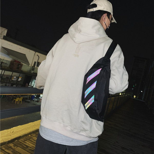 Vīriešu punk tipa tekstila soma ar rāvējslēdzēju