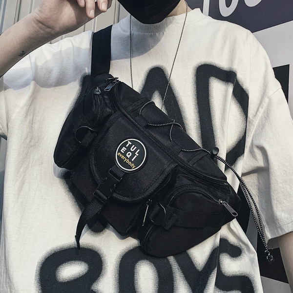 Férfi táska nyakkendővel és műanyag kapcsokkal