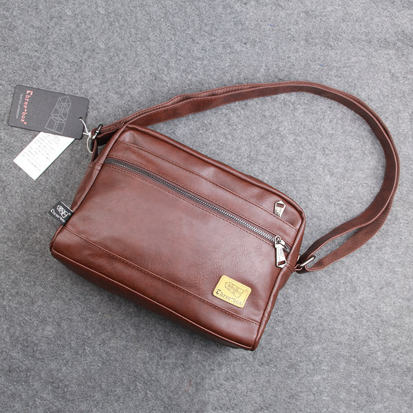 Vīriešu kvadrātveida soma ar emblēmu un rāvējslēdzējiem