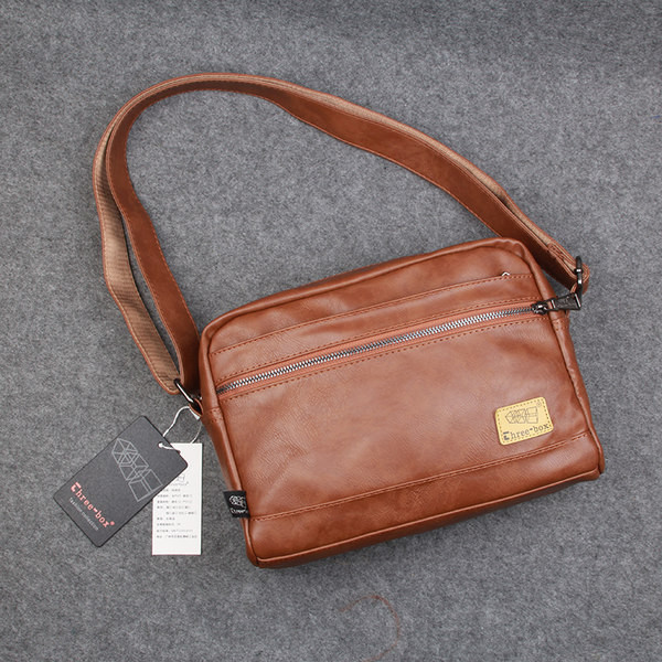 Vīriešu kvadrātveida soma ar emblēmu un rāvējslēdzējiem