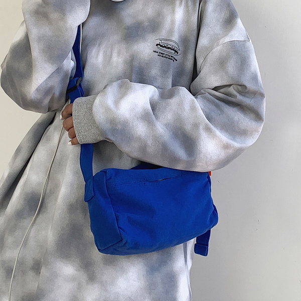 Ikdienas vīriešu somas tīrības modelis