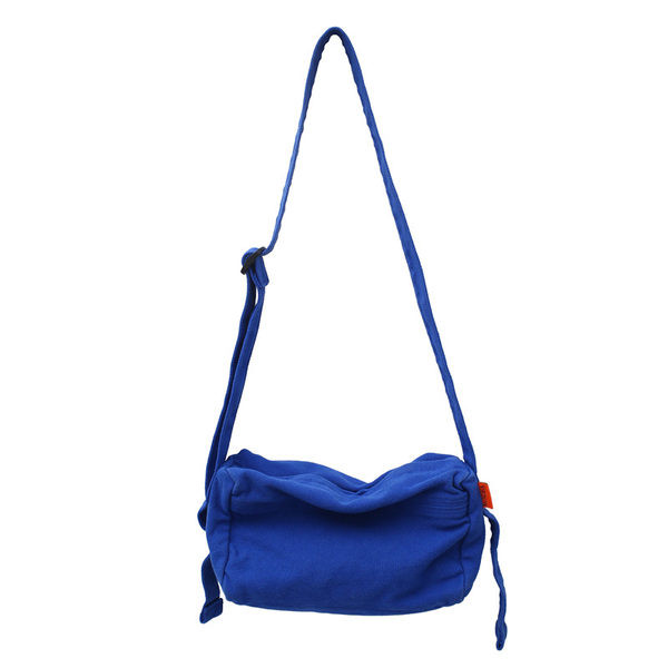 Ikdienas vīriešu somas tīrības modelis