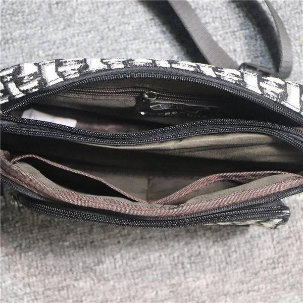 Ikdienas vīriešu soma ar priekšējo plecu kabatu