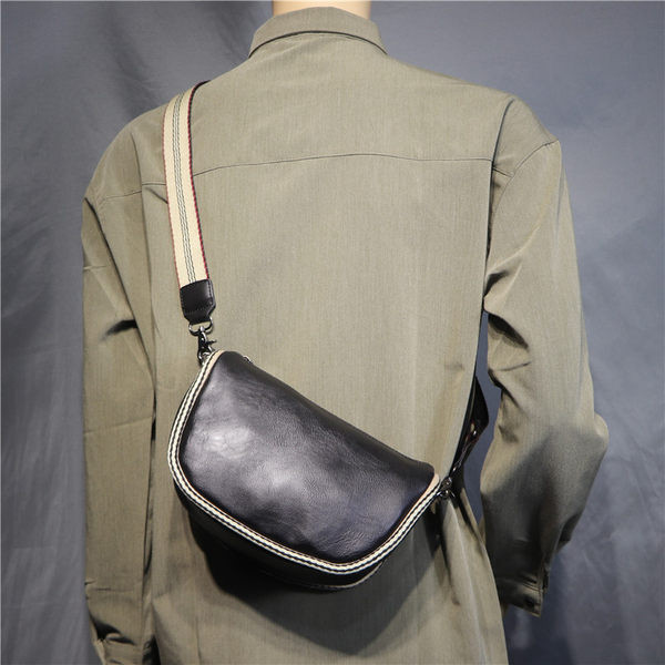 Moodne meeste kunstnahast õlakott