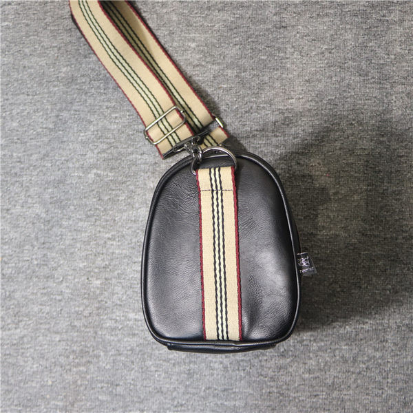 Vabaaja nahast meeste õlakott